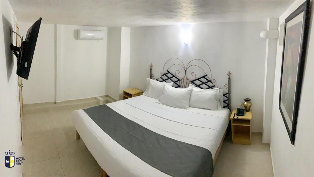 Hotel Real Gdl Гуадалахара Екстериор снимка