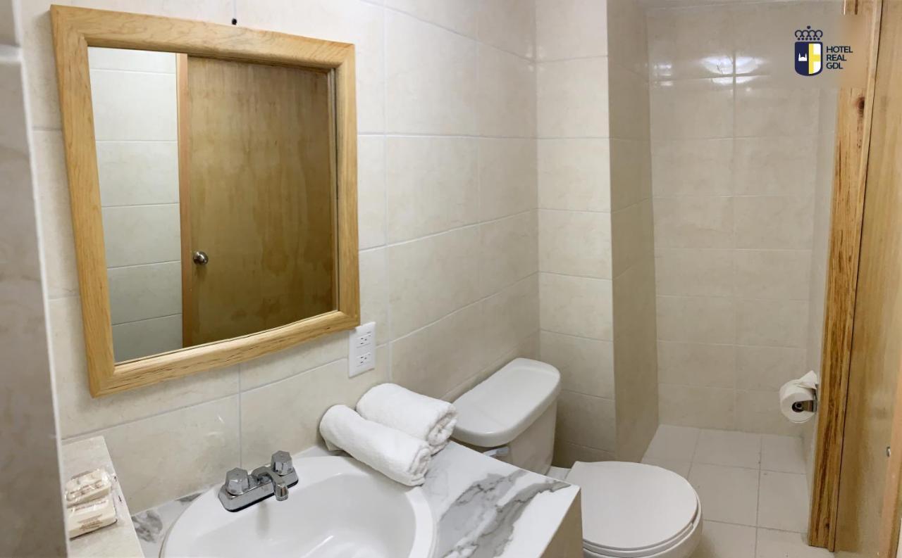 Hotel Real Gdl Гуадалахара Екстериор снимка