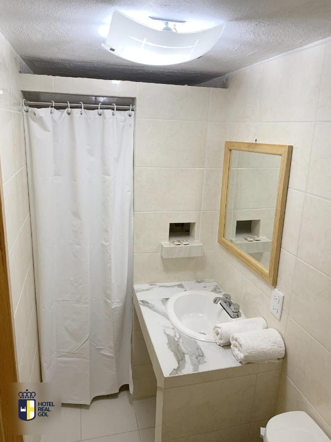 Hotel Real Gdl Гуадалахара Екстериор снимка